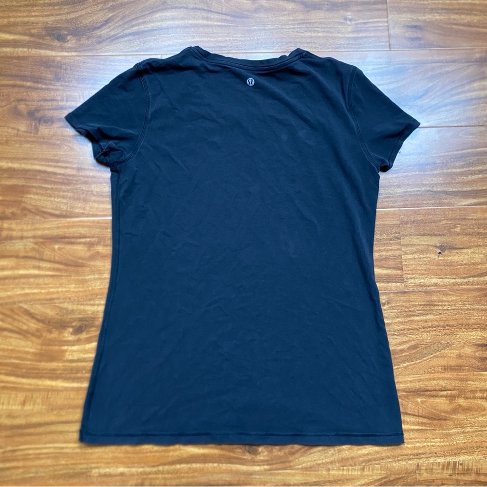Lululemon Women's Black Crew Soft Stretch T-Shirt Size 8 Workout Athleisure Gym - Picture 6 of 15